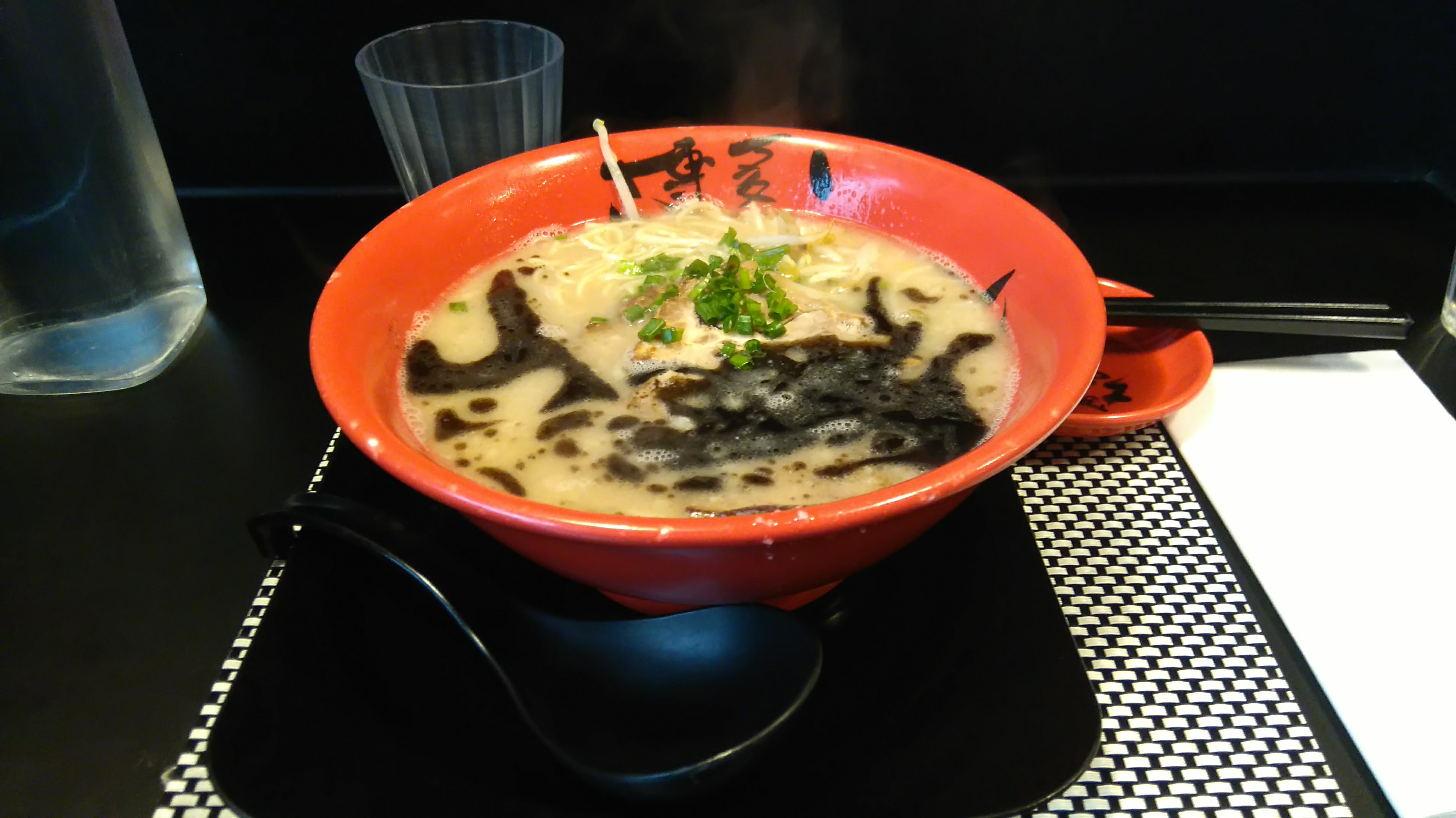 Hakata Choten Tonkotsu ramen à Paris TekuTeku Japan