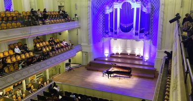 Fuzjko hemming, la pianiste de l’âme Fuzjko hemming, la pianiste de l’âme