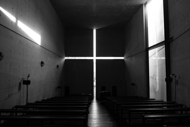 L'église de la lumière de Tadao Ando | TekuTeku Japan